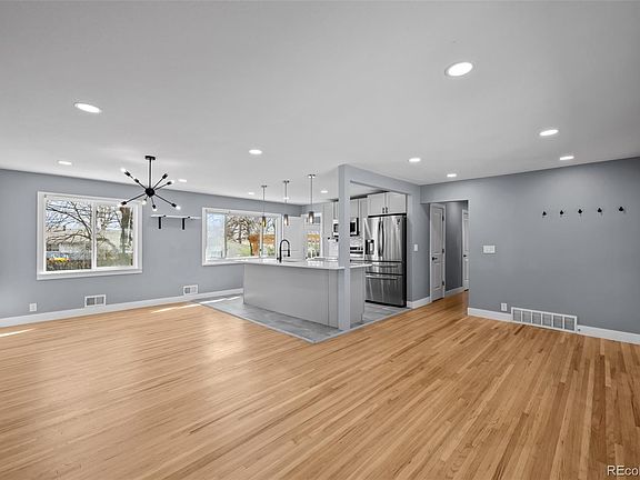 5th image of 5360 E Jewell Avenue