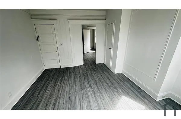 Building Photo - 19 Knowles St #2