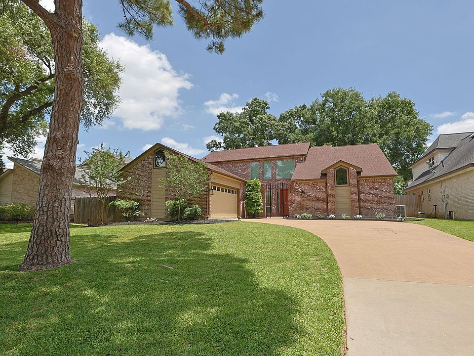 1st image of 7314 Blenheim Palace Ln