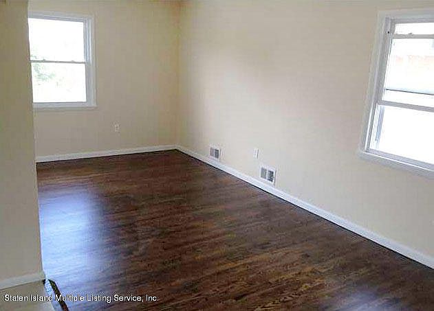 1st image of 114 Stafford Ave