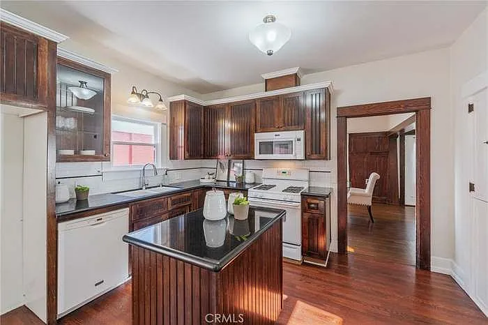 604 N Zeyn St — Photo 7