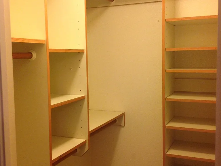 Custom closet shelving