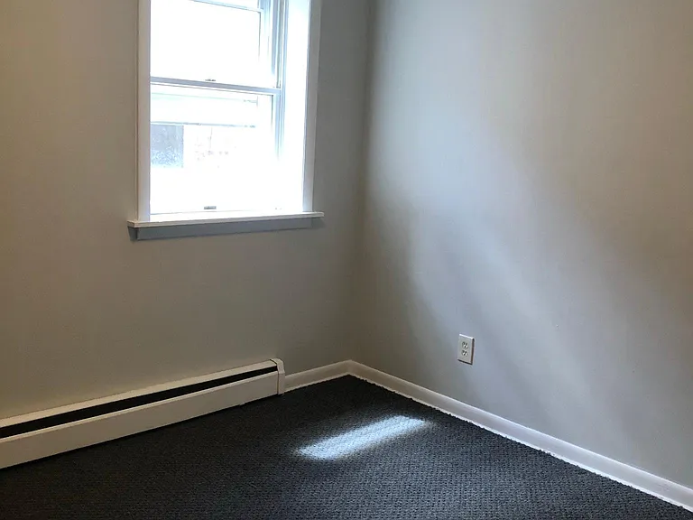 905 Main St #2 — Photo 3
