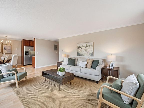 2nd image of 2700 W 44th St APT 304