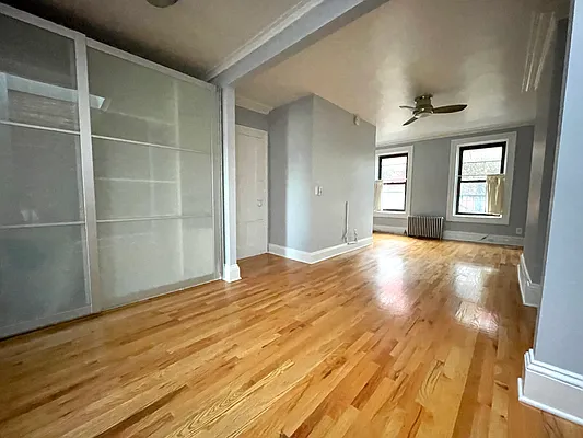 Rented by MySpaceNYC | media 8
