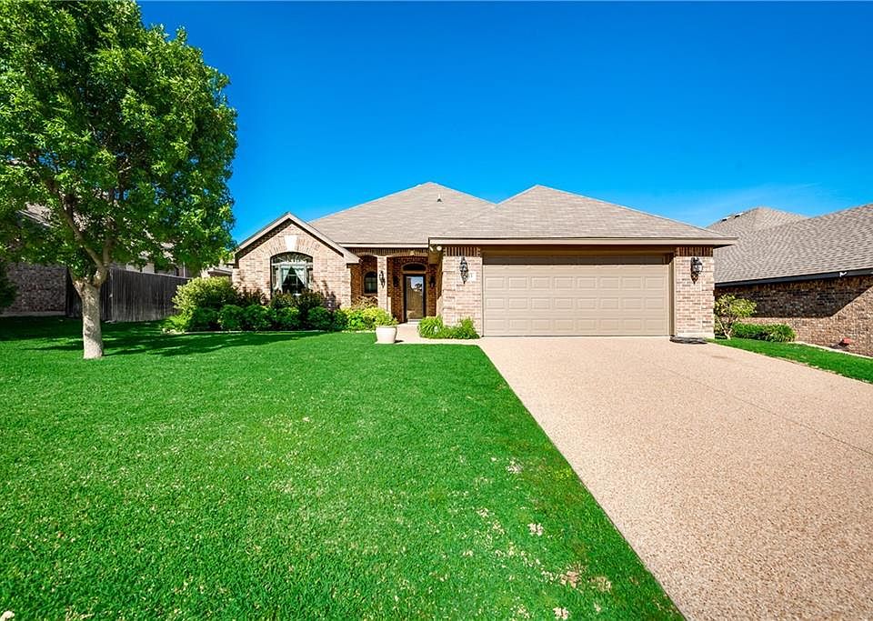 1st image of 7413 Green Links Dr