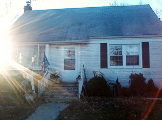 302 Massapequa Ave, Massapequa, NY 11758