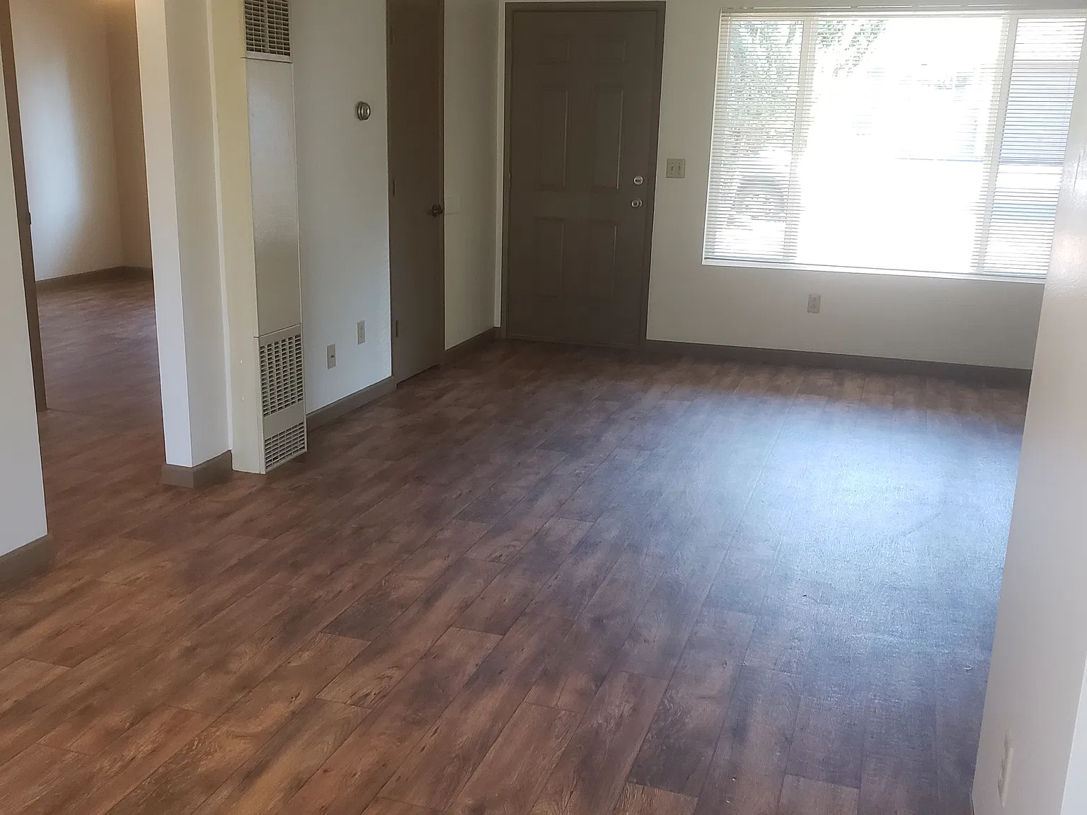 2 bed, 850 sqft, $2,040 — Photo 4