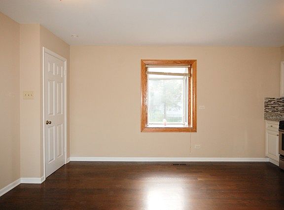 5th image of 1865 Poplar Ave