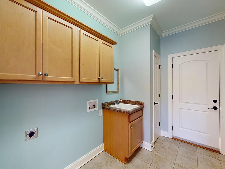 110 Josephs Point — Photo 21