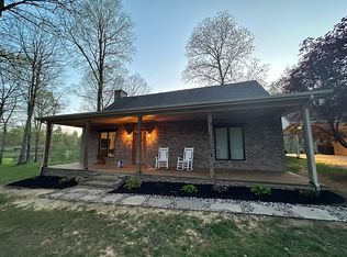 463 Daisy Dr, Slaughters, KY 42456