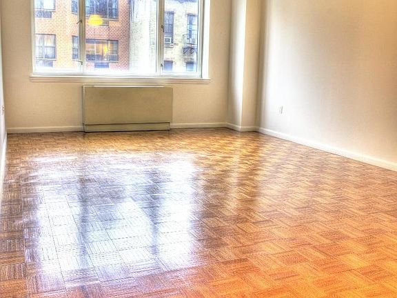 4th image of 350 W 43rd St APT 4F