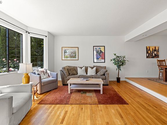 4th image of 4105 Woodhill Ct