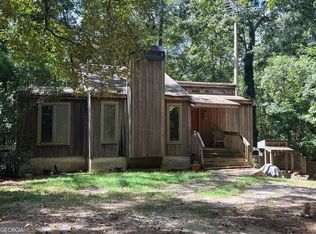 214 W Grantville Rd, Grantville, GA 30220