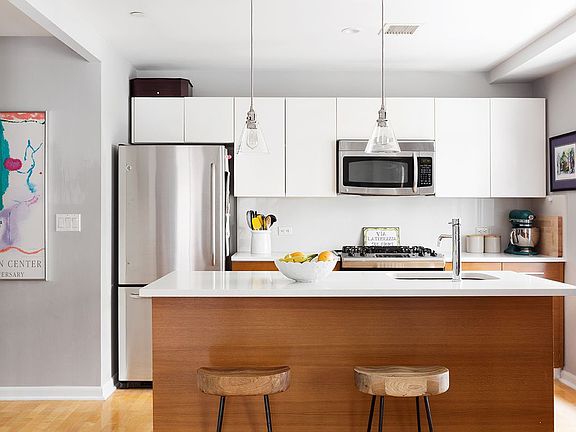 2nd image of 133 Water St APT 5E