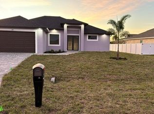 30 NW 13th Pl, Cape Coral, FL 33993