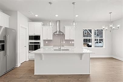 2nd image of 2522 Elmcroft Ave #74