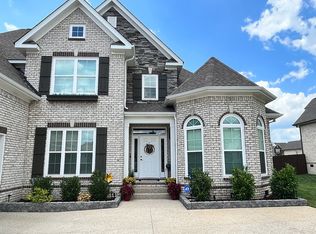 9046 Safe Haven Pl, Spring Hill, TN 37174