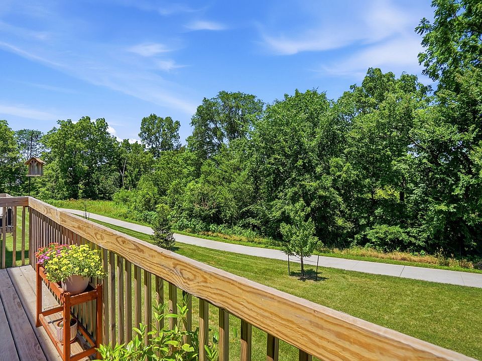 1st image of 15307 Goldenrod Dr