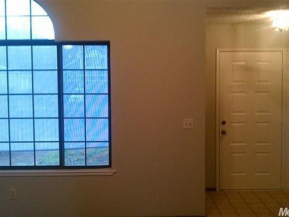 2nd image of 402 Dennis Ct