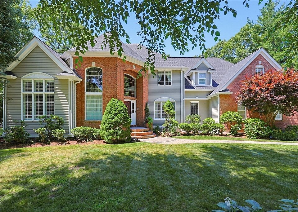 1st image of 64 Deerview Way