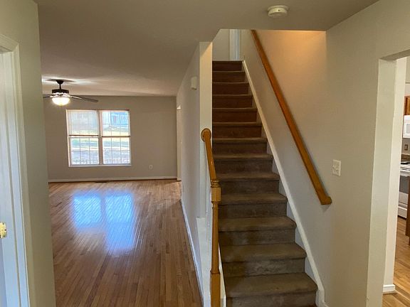 2nd image of 507 Pratt St