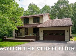 9353 Hidden Lake Cir, Dexter, MI 48130