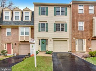 3905 Collis Oak Ct, Fairfax, VA 22033