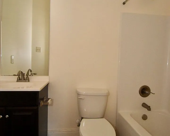 901-929 S Barnett Springs St — Photo 12