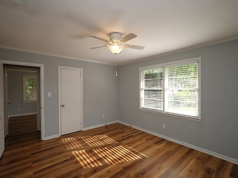 1709 Azalea Dr #B — Photo 10