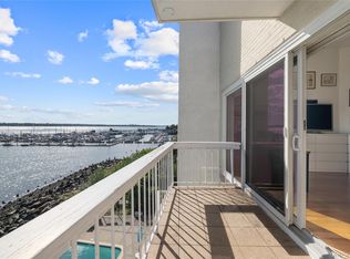 170-190 Schofield St APT 3A, Bronx, NY 10464