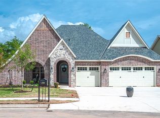 1732 Campus Corner Pl, Edmond, OK 73034