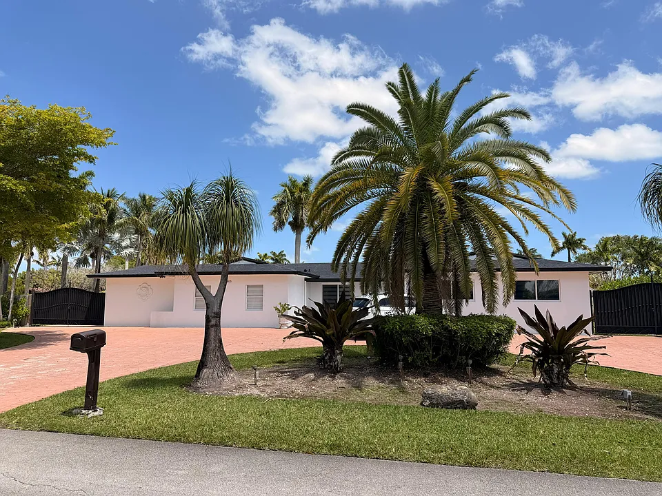 12805 SW 116th Ct