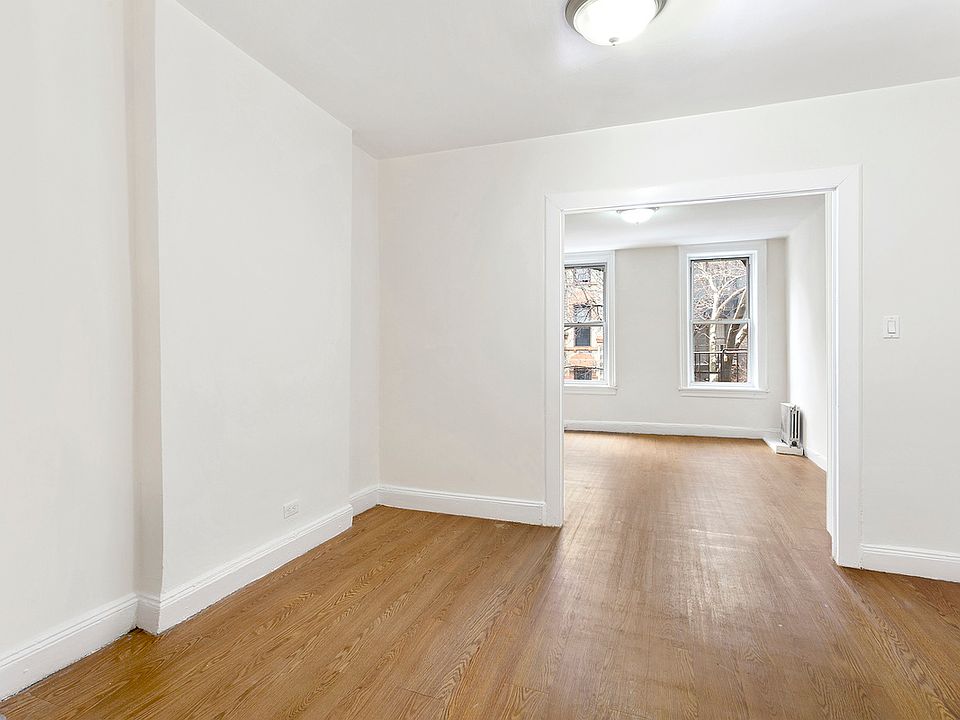 2nd image of 315 E 74th St #8A