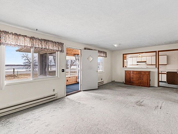 5th image of 8367 Lake St