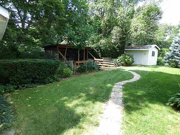 5th image of 3031 Hilltop Dr