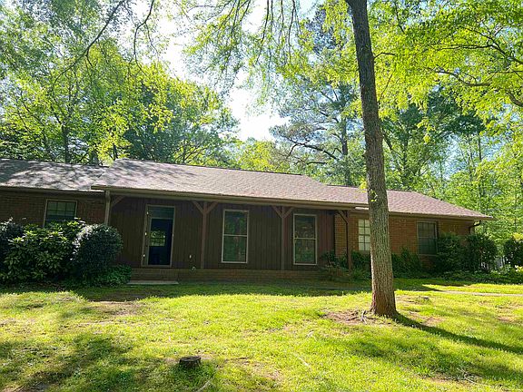 3rd image of 235 Weatherly Woods Dr