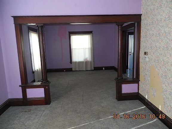 3rd image of 2212 Parmele St