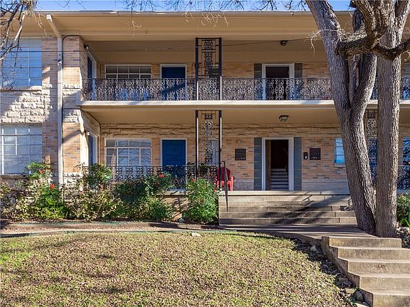 2nd image of 3309 Grooms St APT 206-2