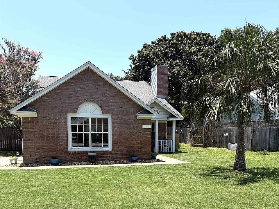 1st image of 1515 Mariners Cir