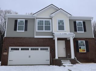 48323 Farmbrook Ln, Van Buren Township, MI 48111