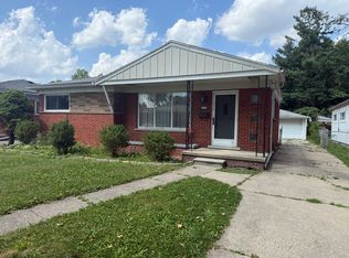 20417 Sunnydale St, Saint Clair Shores, MI 48081