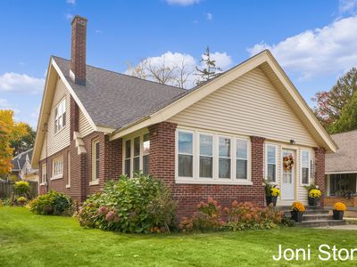 1540 Bridge St NW, Grand Rapids, MI, 49504