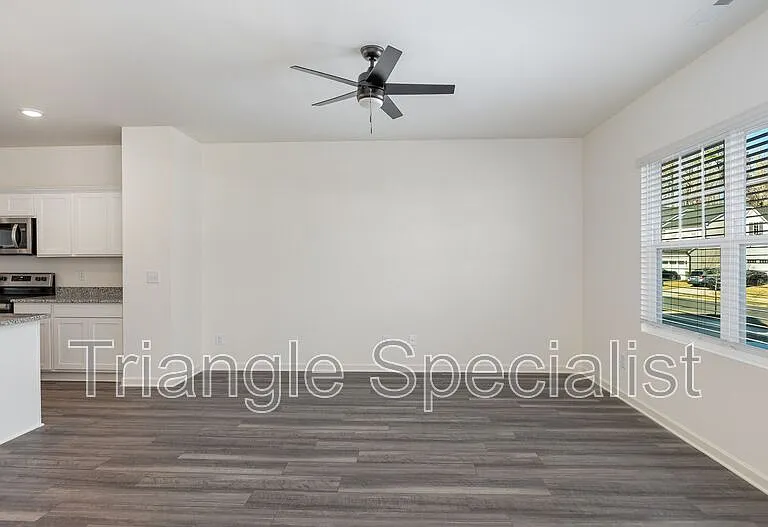 1876 Knights Crest Way — Photo 10