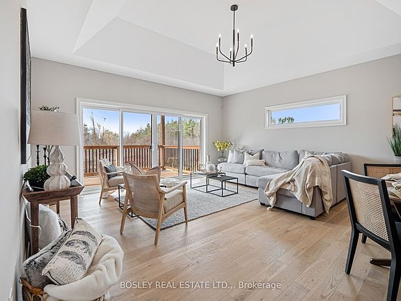 5th image of 505 Royal Ridge Dr