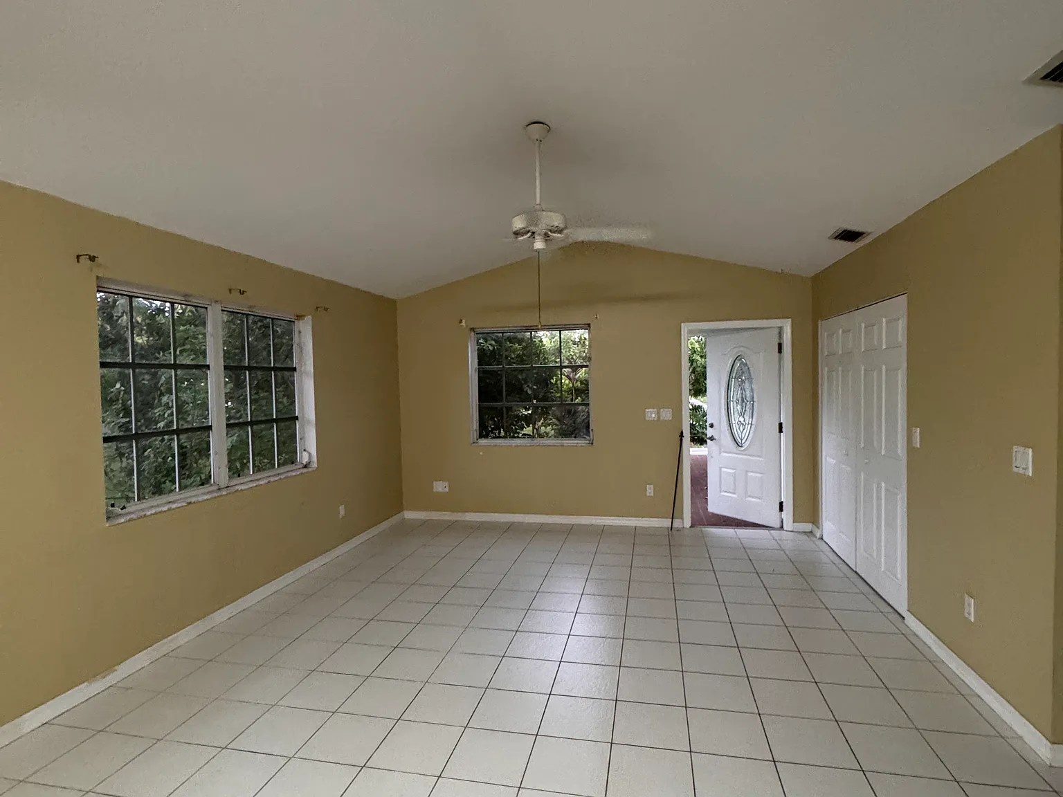2 bed, 1800 sqft, $3,650 — Photo 4