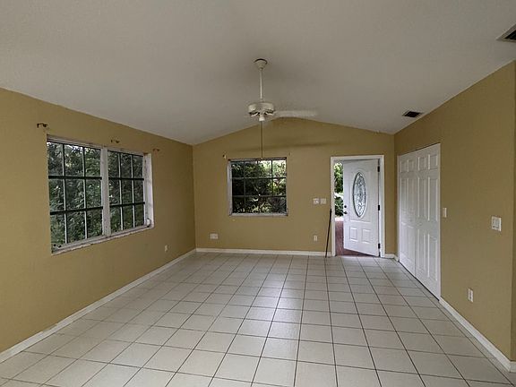 4th image of 27800 SW 182nd Ave #2