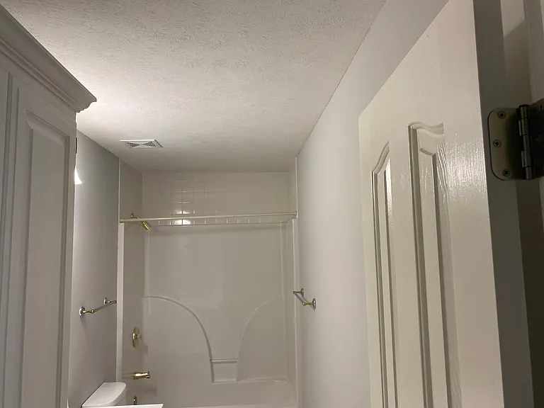 1164 W Rockhill Ave — Photo 28