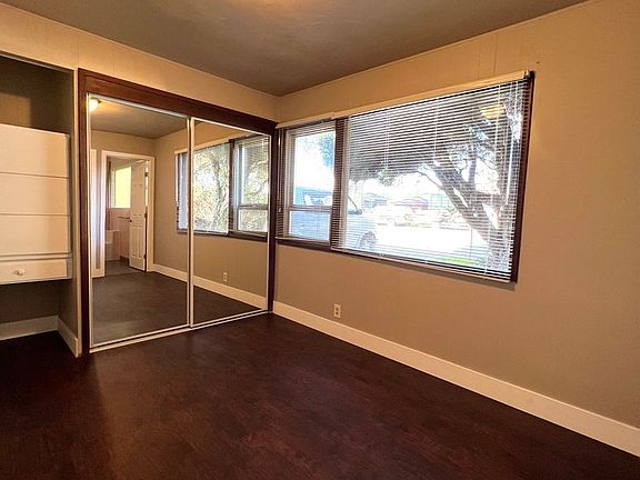 5th image of 21724 E Cliff Dr APT 1