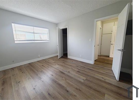 5th image of 13425 Vanowen St APT 12A